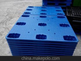 【平板塑料托盤 平板塑膠棧板 1210九腳吹塑托盤 重型貨架倉儲墊板】價格,廠家,圖片,塑膠托盤,東莞市照鵬塑膠制品-